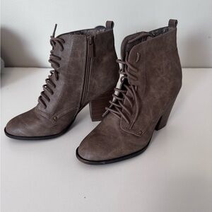 Breckelles Taupe Lace-Up Ankle Booties